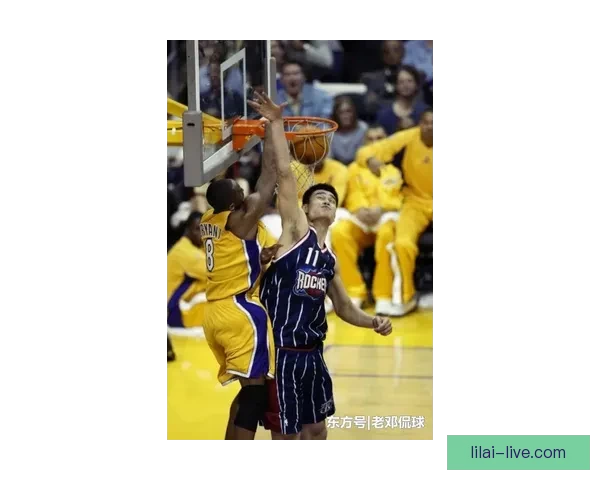 詹姆斯昨日惊人劈扣起跳三点二米入网速度接近五十公里